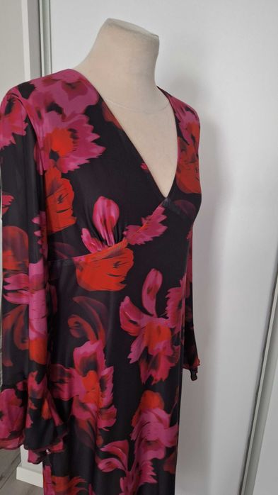 elegancka sukienka na podszewce w roz48 / nowa