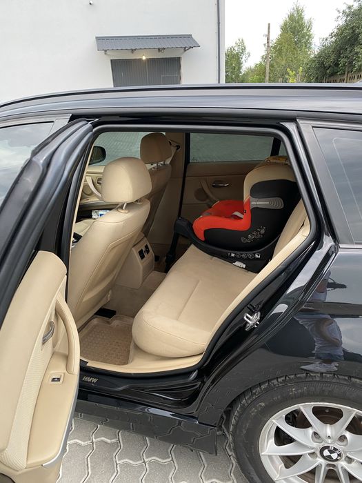 BMW e91 2.0d 2011