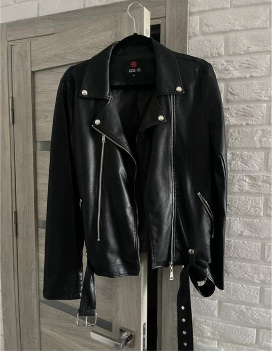 Шкіряна куртка екошкіра