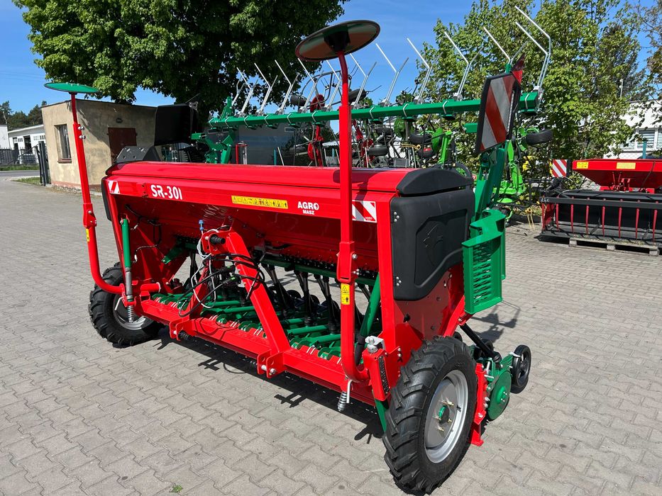 Siewnik Zbożowy talerzowy Agro-Masz SR 301