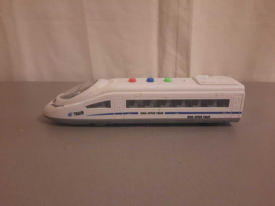 Детская игрушка поезд игрушка паровоз инерционный со светом и звуком