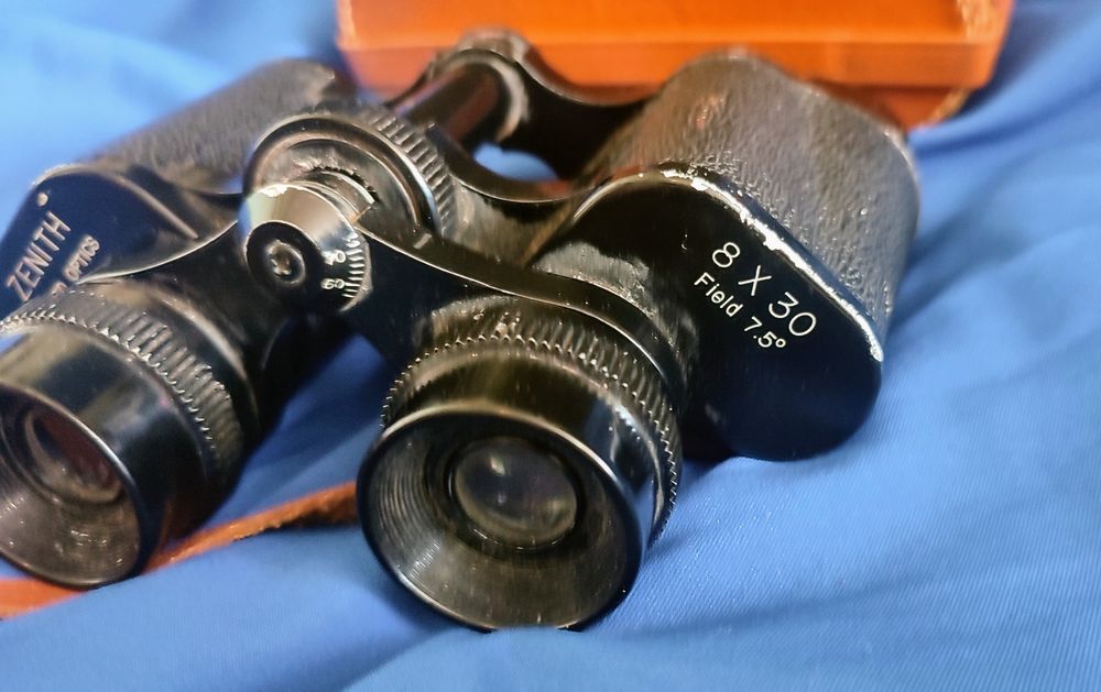 Бінокль Zenith 8 X 30