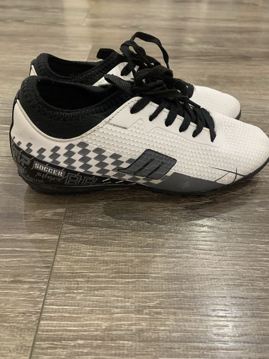 Футбольные сороконожки для мальчика Турция