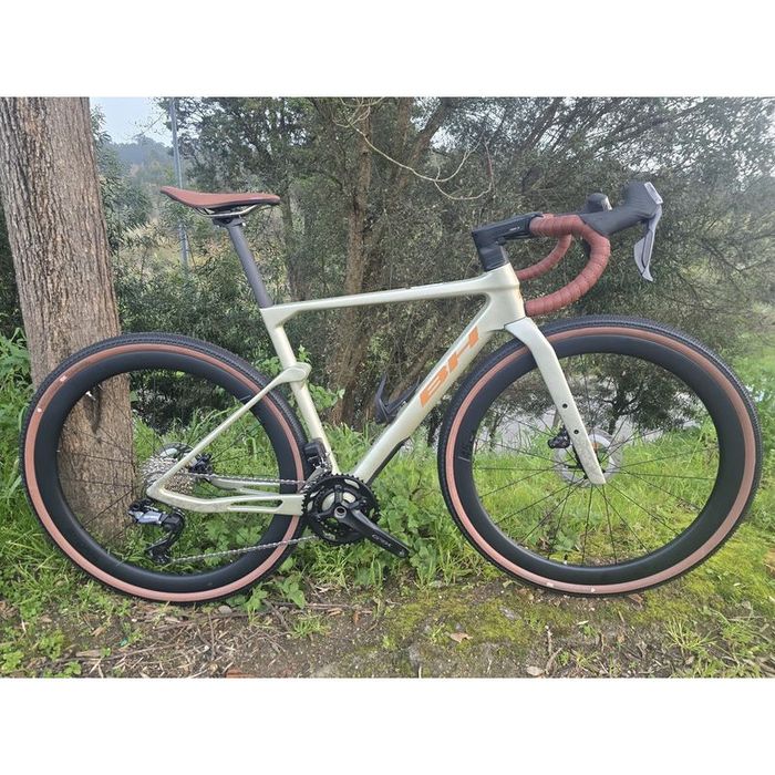 Bh gravel x grx di2 rodas de carbono
