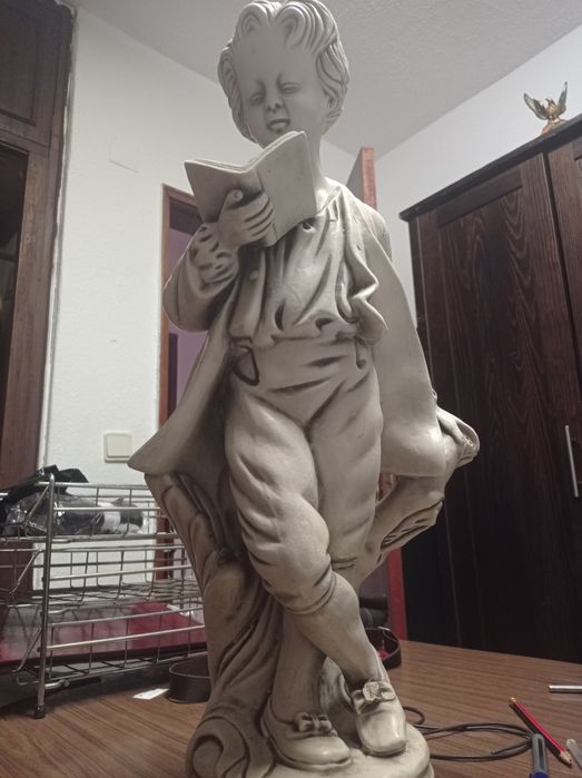 Dois bonecos de loiça