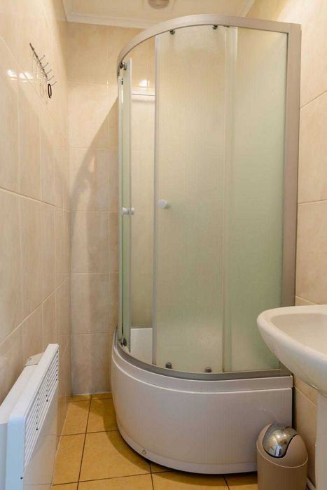 10 из 10 ! Хостел №1 в Киеве ! Оболонь Метро Минская Героев Днепра