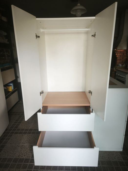 Roupeiro IKEA como novo