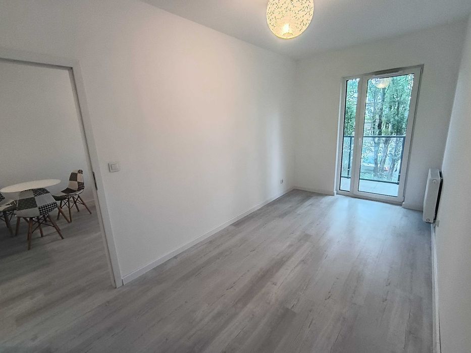 Apartament 40,5 m² do wprowadzenia, I piętro, 2 pokoje z balkonem w budynku z windą - Widok 4