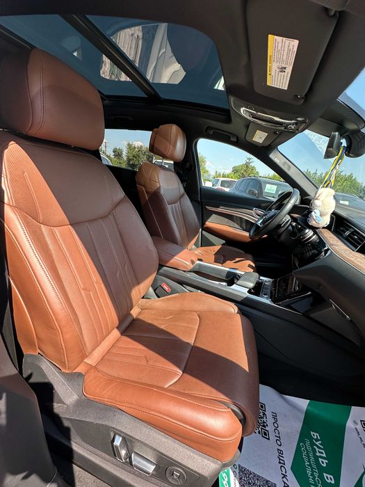 Продам Audi e-tron Prestige 2019 рік можлива розстрочка,кредит,обмін!