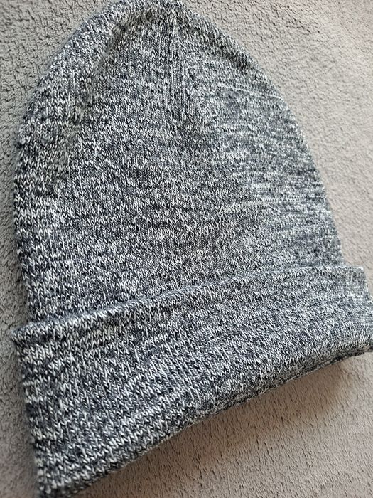 Czapka męska H&M w odcieniach szarości