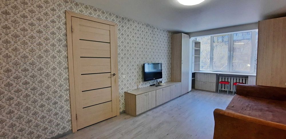 Оренда, 1-к, пр. Лісовий, 7, м. Чернігівська, з меблями