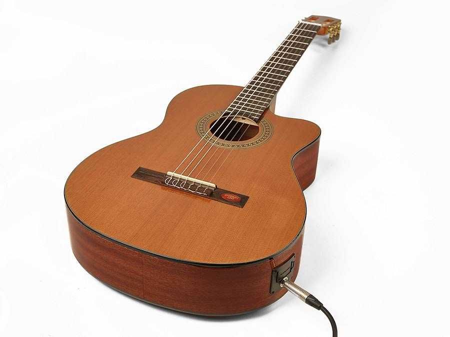 Salvador Cortez CC-10 CE gitara elektroklasyczna