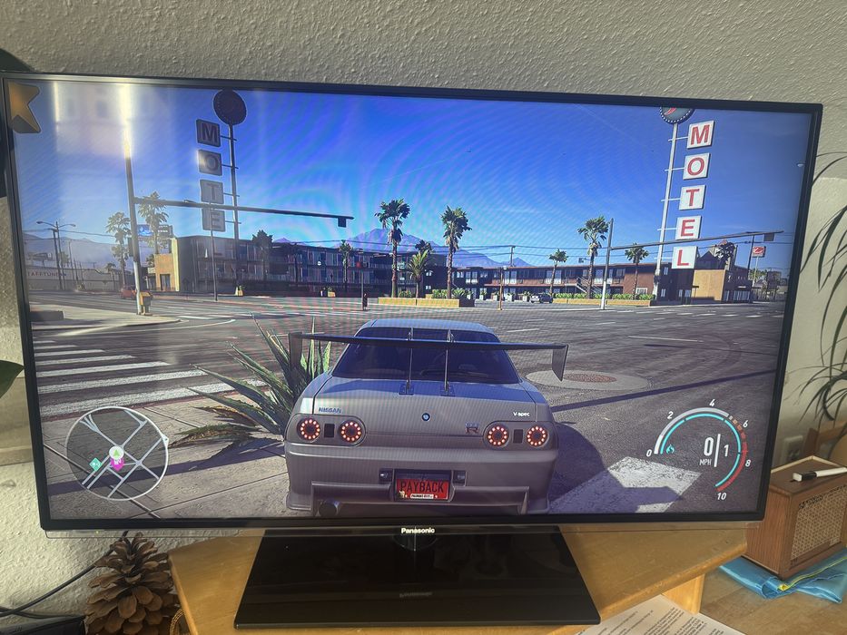 Panasonic моделі TX-L39EW6K без дефектів