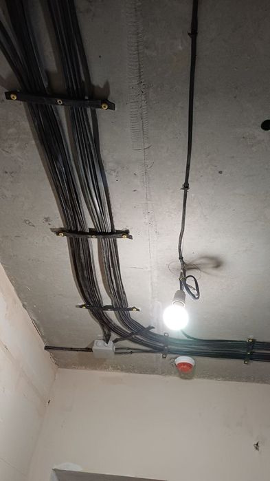 Електрика ДБЖ Установка інвертора Електромонтаж