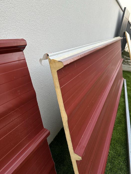 paineis sandwich + estrutura de ferro