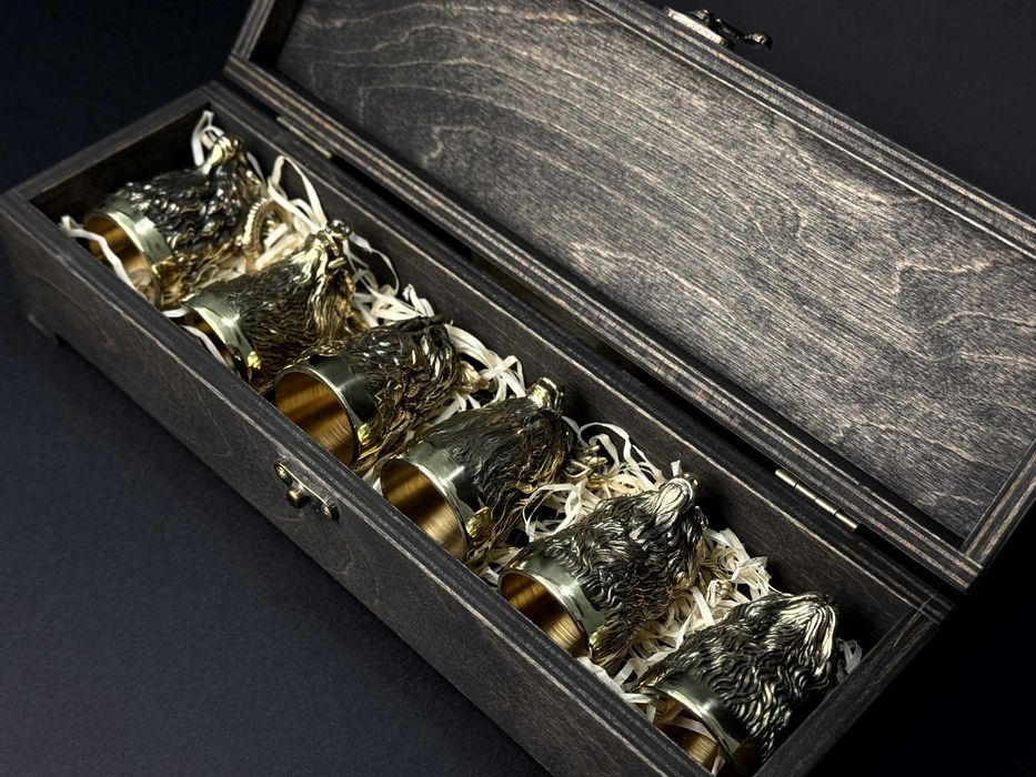 Набір чарок Мисливський. Чарки ручної роботи в кейсі.