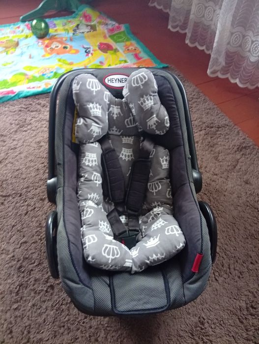 Люлька-авто з матрасиком