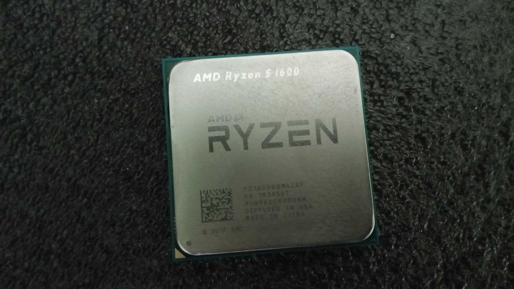 Процессор AMD Ryzen 5 1600, 3200-3400 MHz 6 ядер-12 потоков ,sAM4