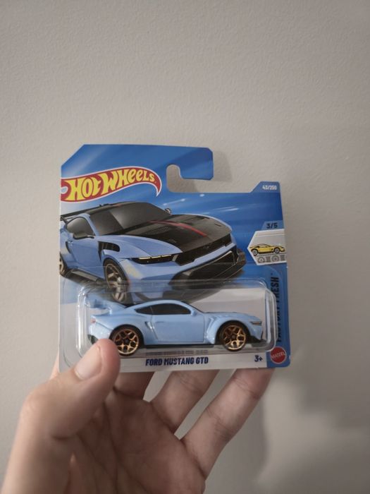 Diversos Carrinhos HotWhells