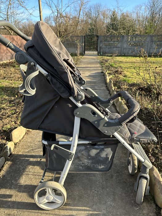 Продам прогулянковий візок б/у Carrello Quattro