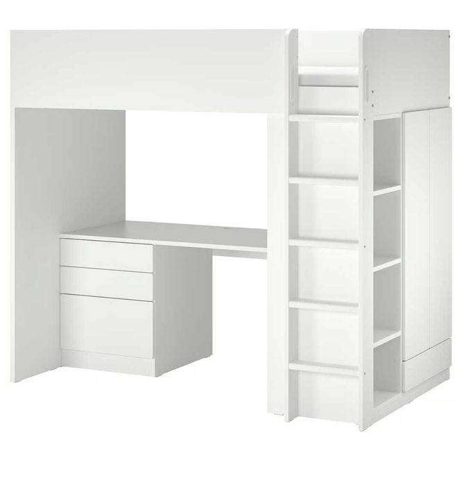 Cama alta branca com secretária integrada