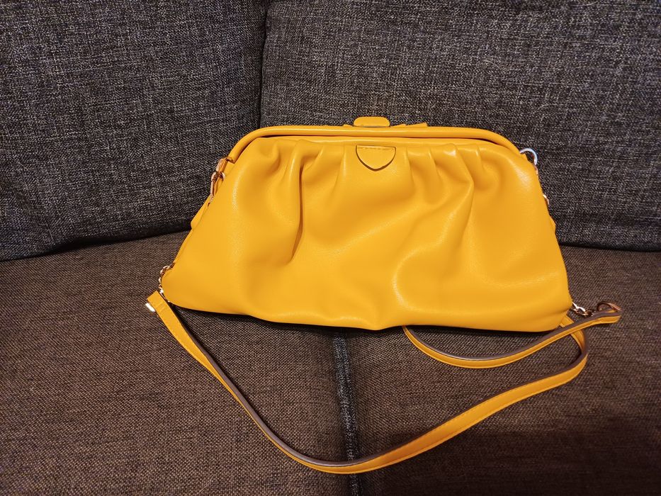 Żólta torebka na bigiel