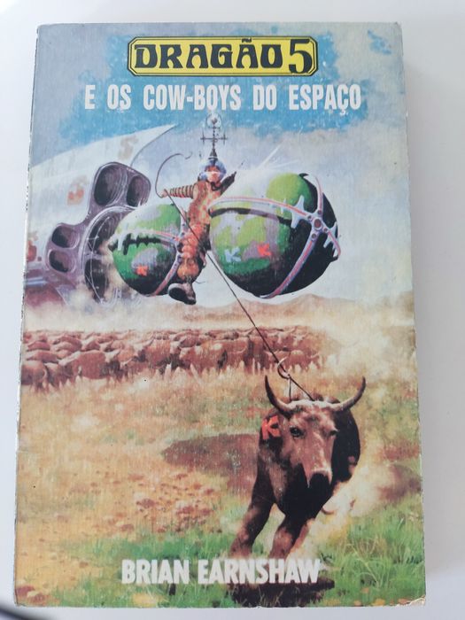 Livro Dragão 5 e os cow-boys do espaço de Brian Earnshaw