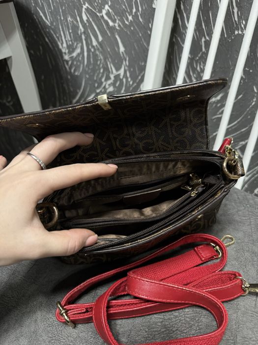 Жіноча сумочка