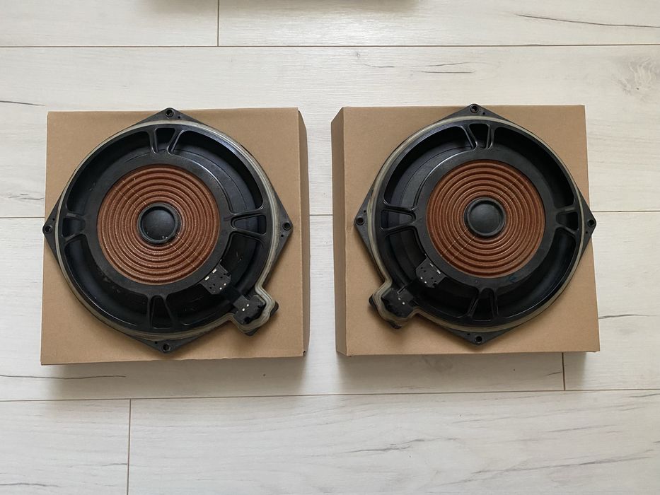 Мідбаси , сабвуфери BMW