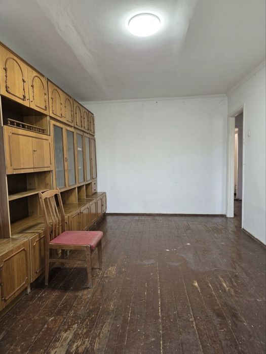 Продається 2х кімнатна ЧЕШКА в р-ні ТЦ МАЙДАН (ГЕРОЇВ МАЙДАНУ), 1ий високий поверх, БЕЗ ПОДАТКУ!