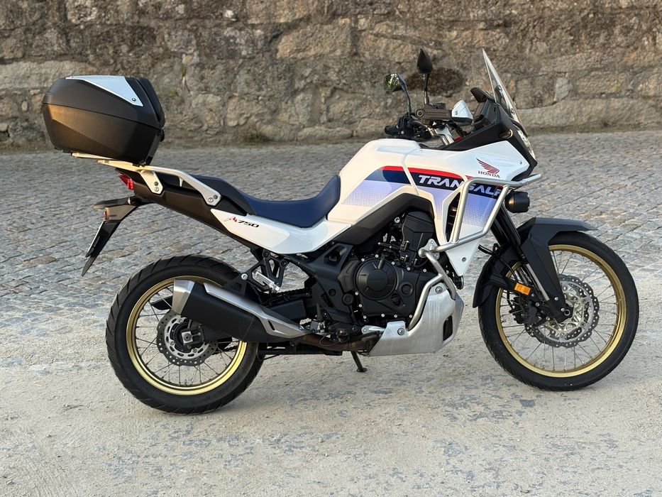 Honda  Transalp 750 ( Com 2650€ em extras originais )