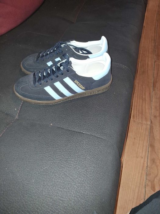 Adidas spezial novas