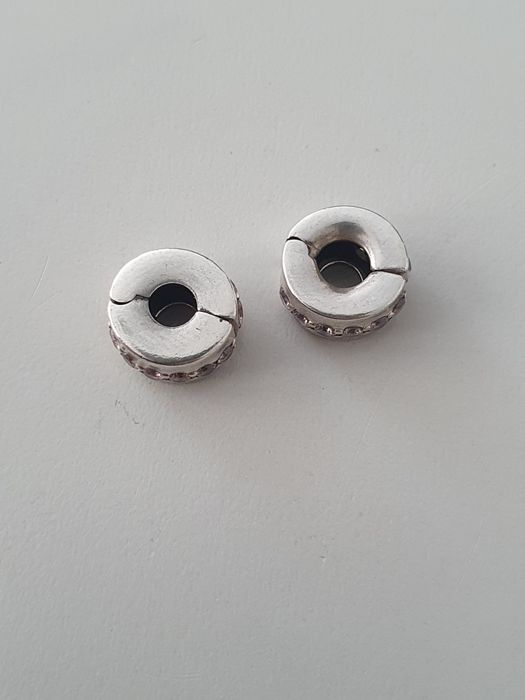 Para klipsów Pandora