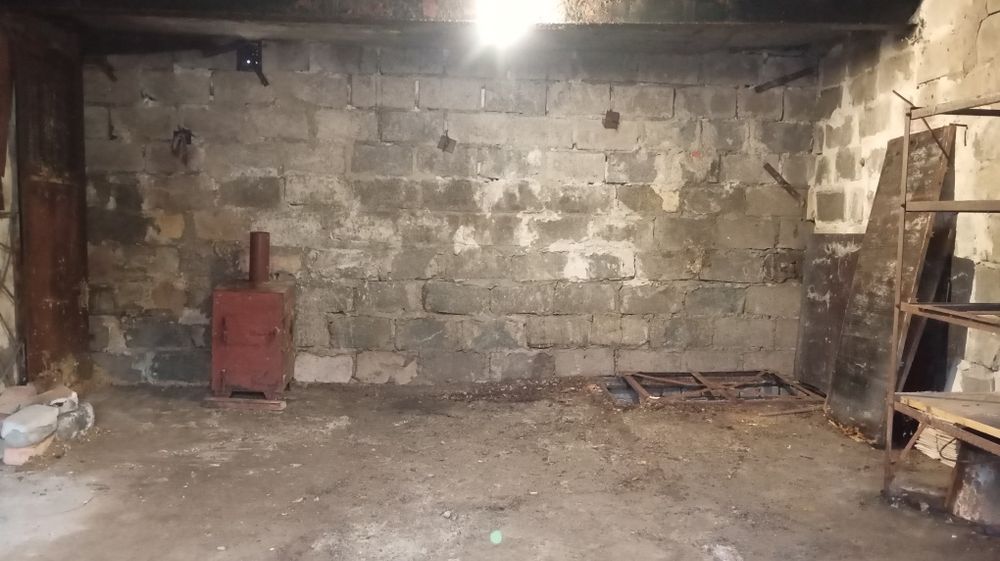 Сдам гараж ОГРОМНЫЙ на 12 Квартале