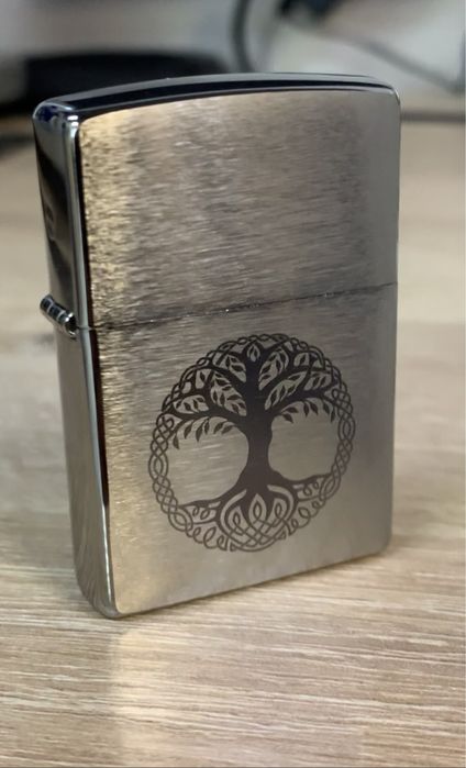 Лазерне гравіювання на ювелірних виробах, годинниках, ножах та ін.