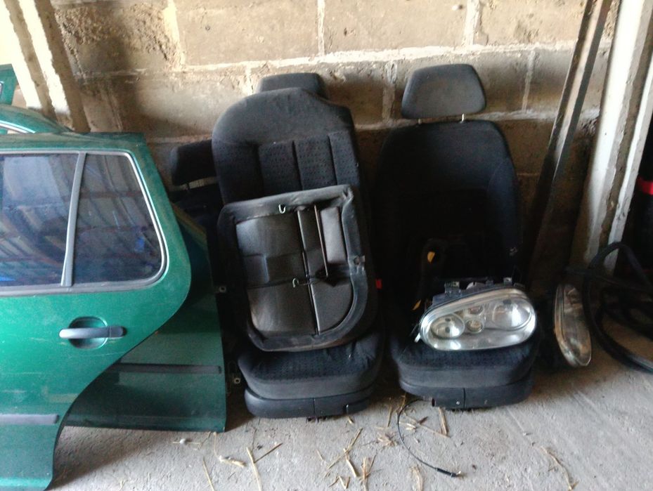 Cały na części golf 4