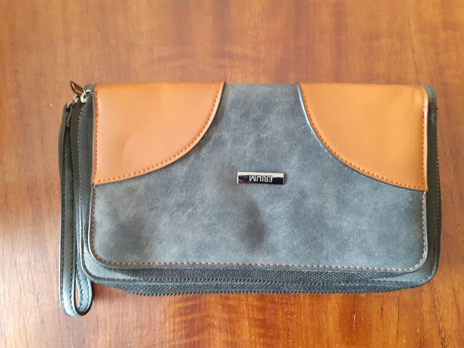 Carteiras e pochetes