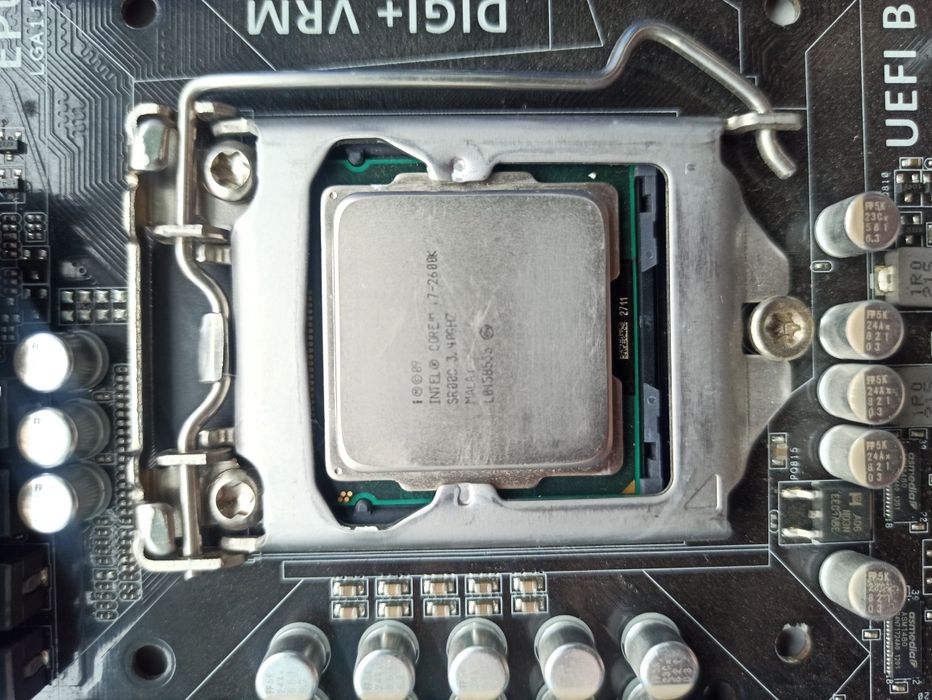 Комплект: ASUS P8Z77-V +i7 2600k +24gb