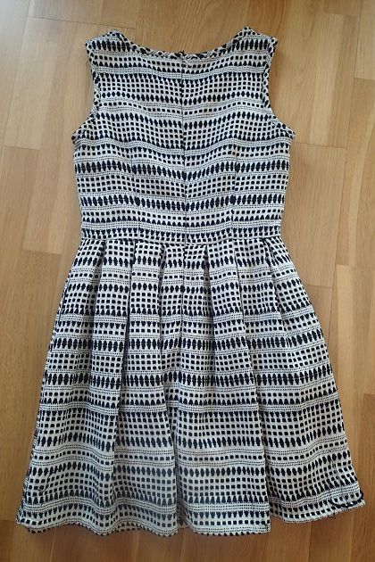 Sukienka - rozmiar 36.