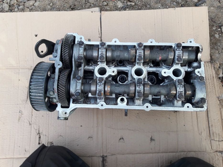 Mazda 323f MX-3 Xedos 6 9   1.8 2.0v6  Głowica Silnika wałek z wałki K8 KF