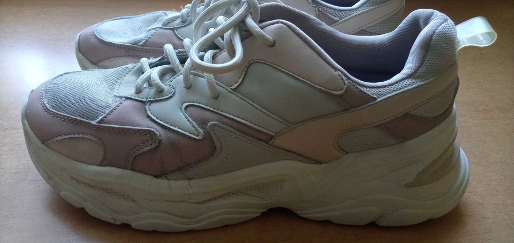 Bershka adidasy r.40