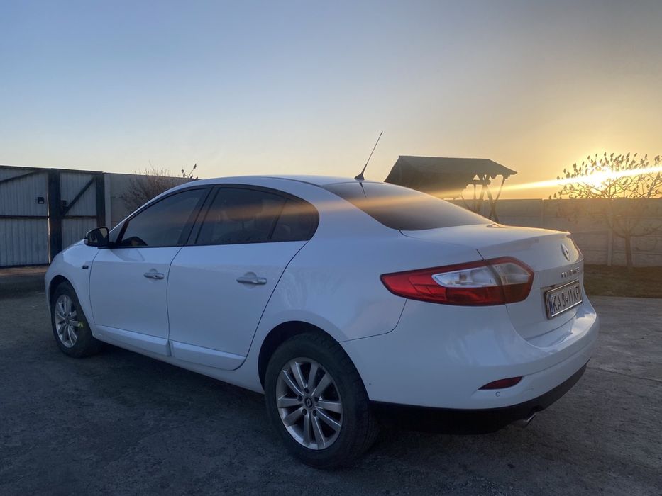 Рено Флюєнс у відмінному стані.