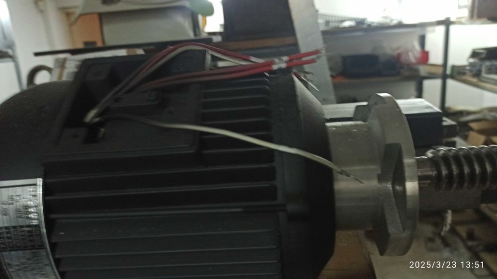 silnik elektryczny do mechanizmu posuwu gomad  Gorzów