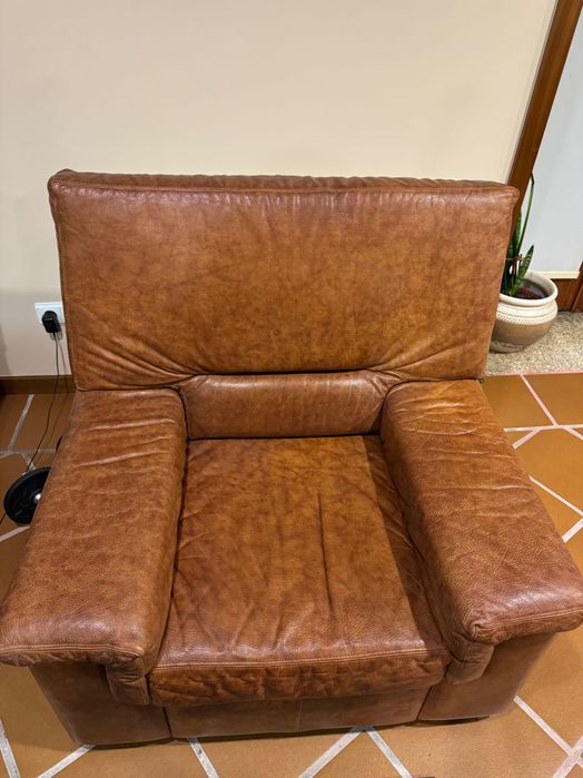 Conjunto de 3 sofás em pele