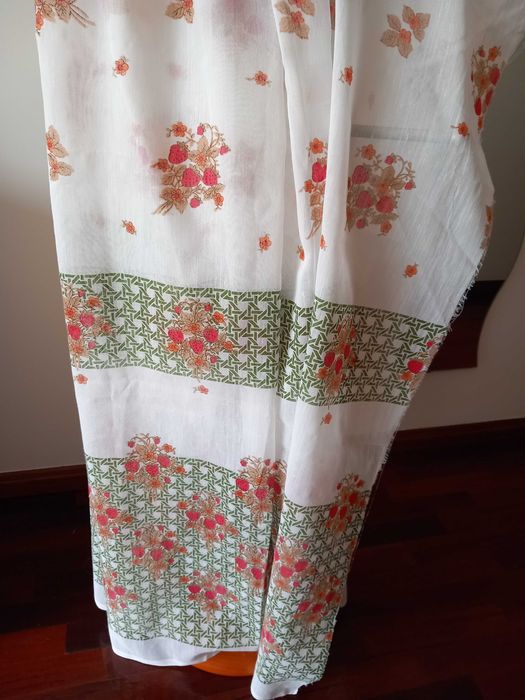 Tecido leve estampado