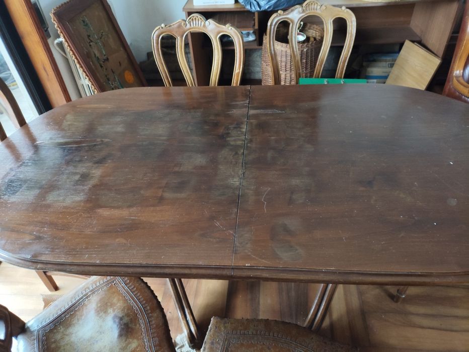 Conjunto mesa e 6 cadeiras