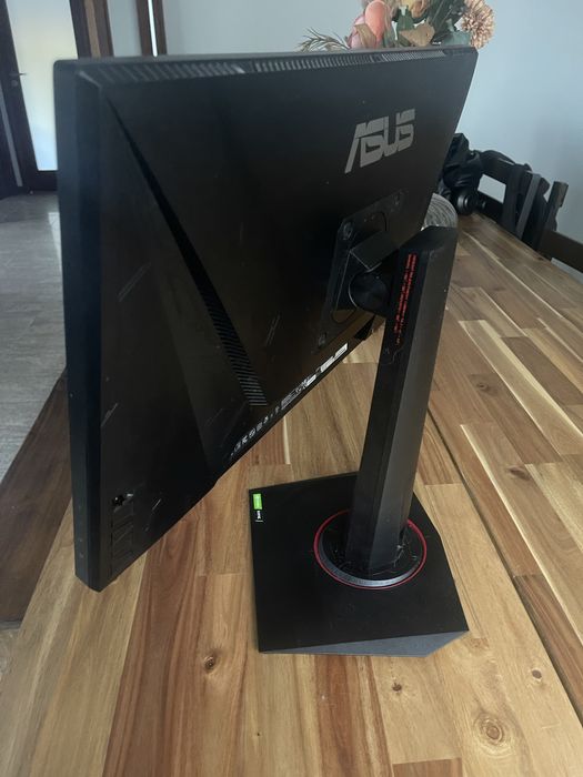 Monitor Gaming ASUS VG248QG (24'' - 165Hz - 0.5 ms - G-Sync)