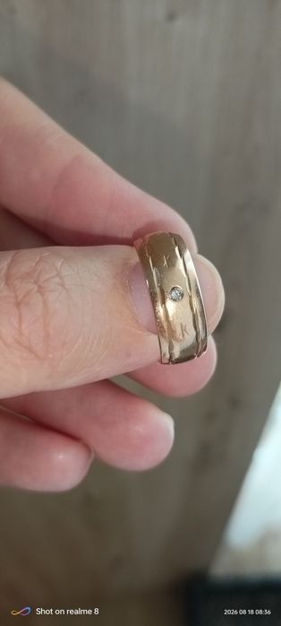 Срочно!Шикарное золотое кольцо с бриллиантиком, 8г, 17.5р