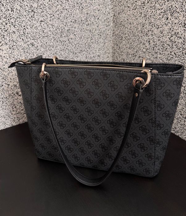 Shopperka z logo 4g model Noelle