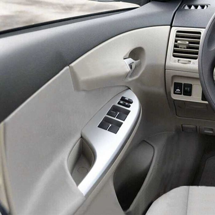 Moldura puxador porta Toyota Corolla de 2007 a 2013 novo